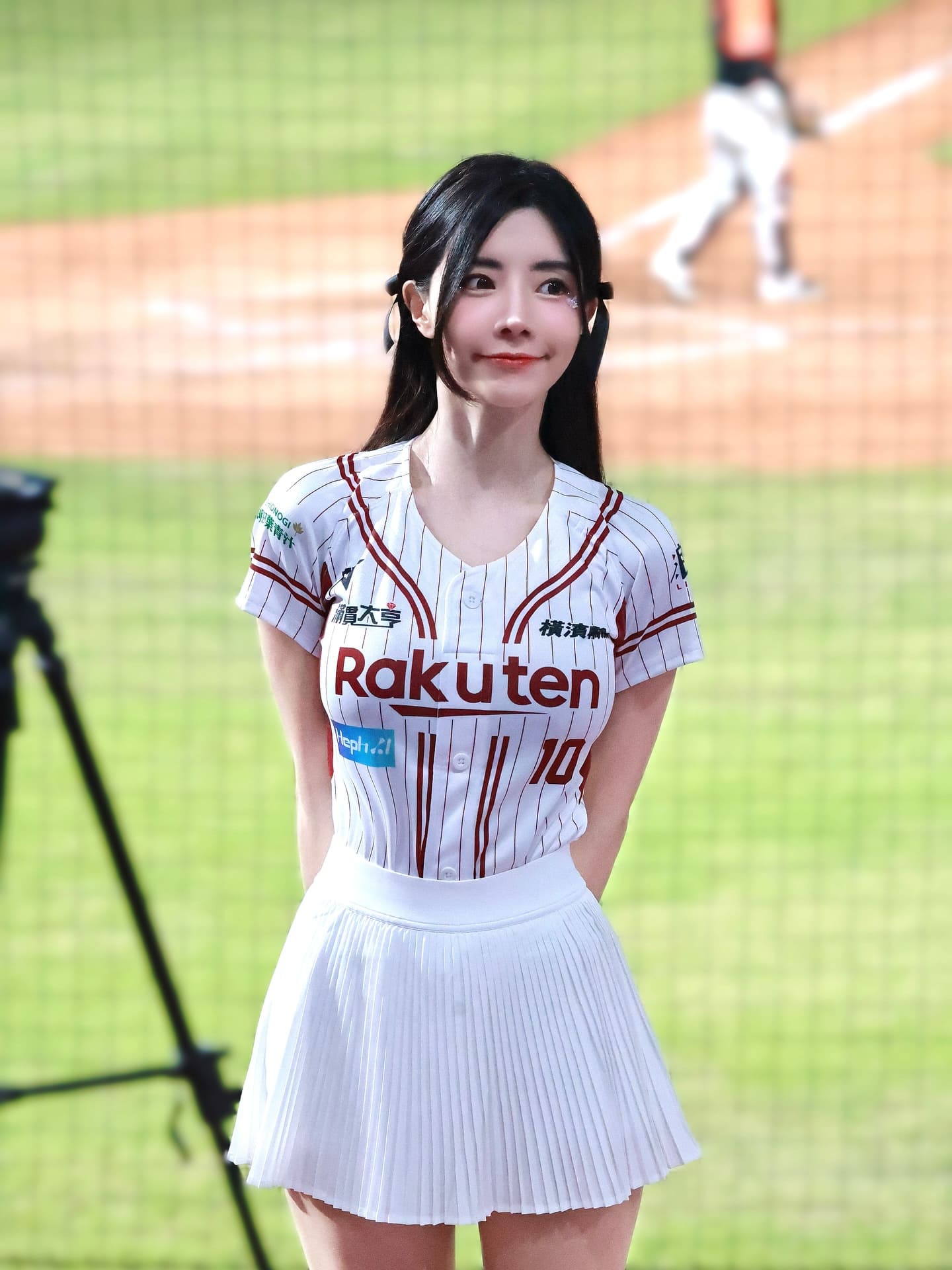 【外星啦啦隊女神】(地球化名林艾融)