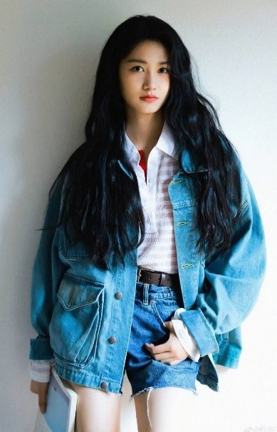【外星小龍女女神】(地球化名張籽沐)